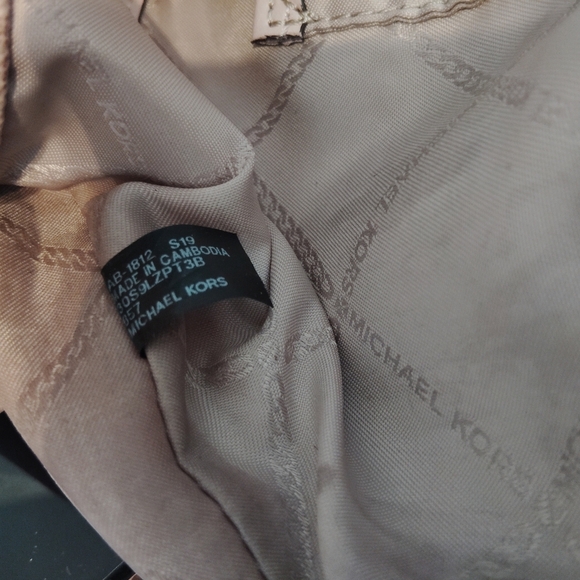 Michael Kors Handbag Purse Tote Pink MK Logo Shoulder Bag - Picture 12 of 16